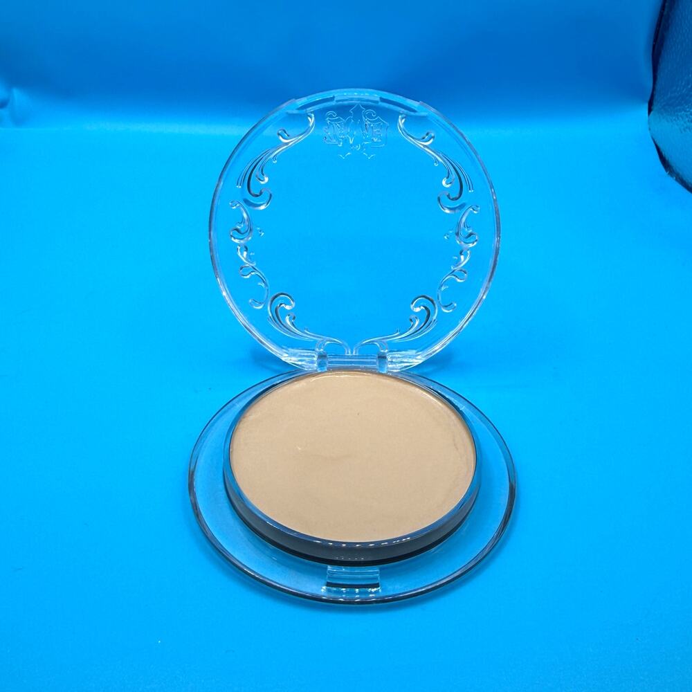 KVD Beauty Good Apple Foundation Balm Light 010 - Picture 3 of 4